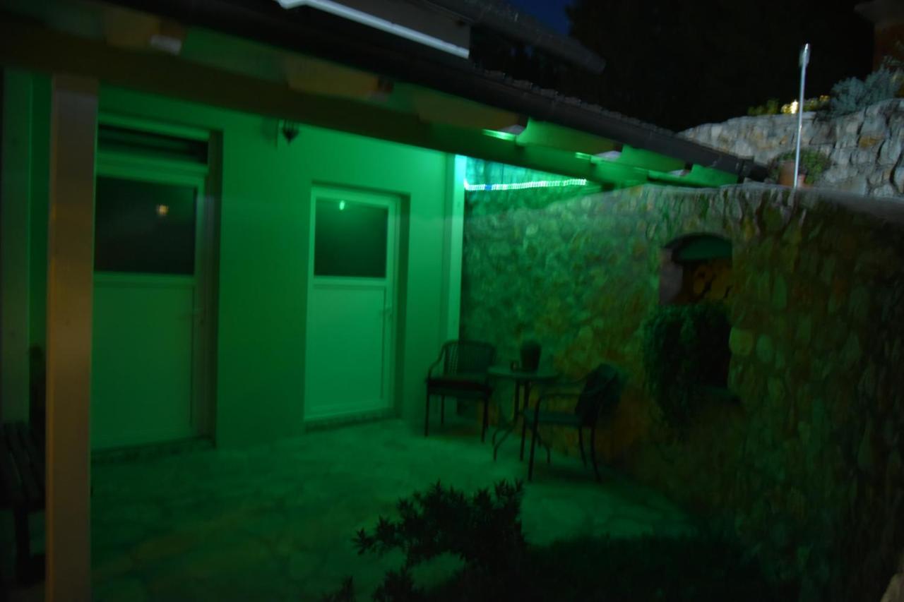 Rooms Bobic Licko Petrovo Selo Exterior photo